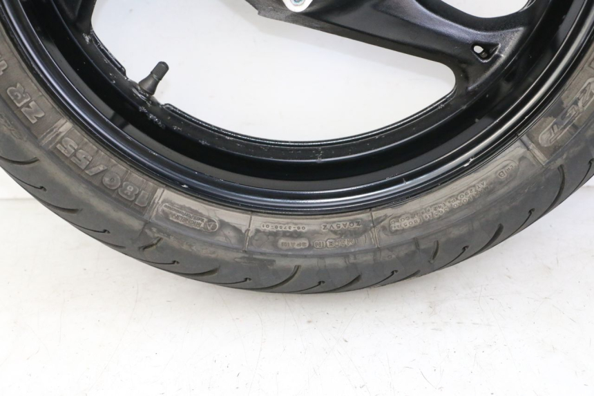 photo de REAR RIM AND TIRE SUZUKI GSR 750 (2011 - 2017) - Spare part profile view
