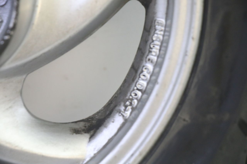 photo de REAR RIM AND TIRE SYM GTS EVO 125 (2009 - 2013) - Checked used part