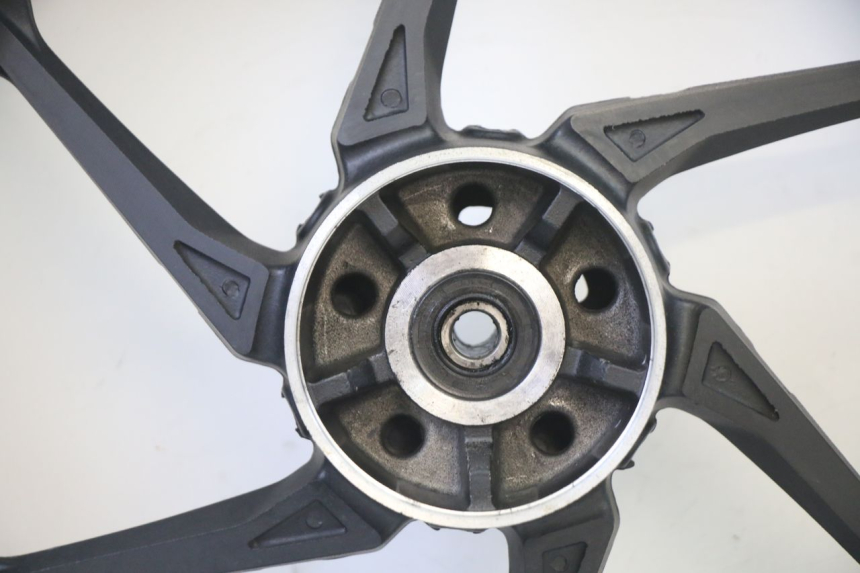 photo de REAR RIM AND TIRE KIDEN KD125-G 125 (2018 - 2022) - Technical close-up