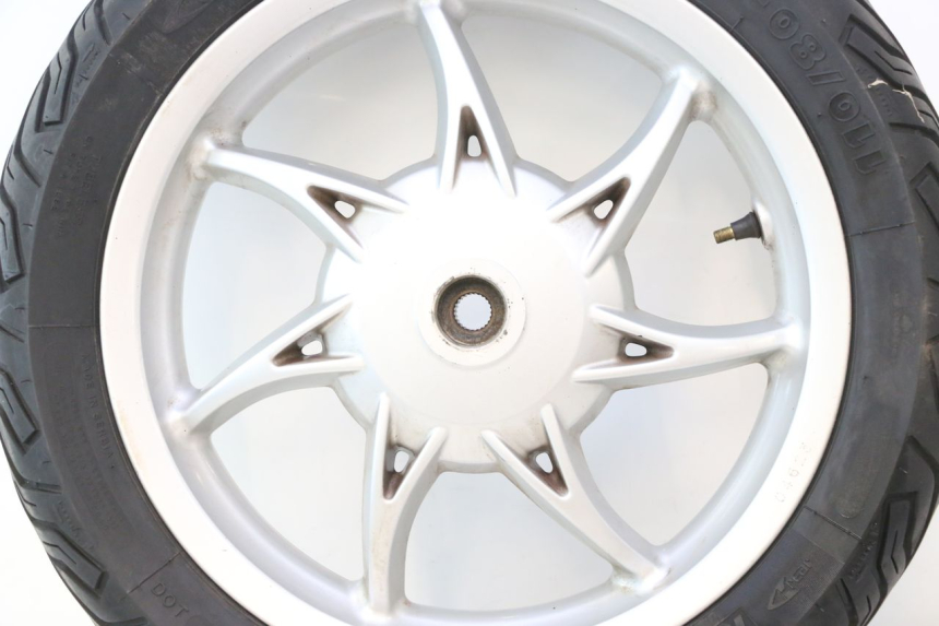photo de REAR RIM AND TIRE PIAGGIO LIBERTY IGET S 125 (2016 - 2020) - Zoom on usage condition