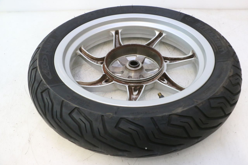 photo de REAR RIM AND TIRE PIAGGIO LIBERTY IGET S 125 (2016 - 2020) - Fixing points details