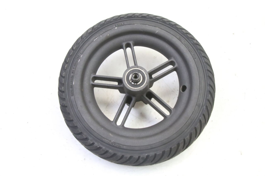 photo de REAR RIM AND TIRE XIAOMI MI PRO 2 1 - Technical close-up