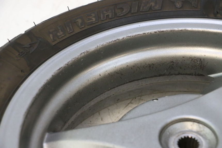 photo de REAR RIM AND TIRE KYMCO MOVIE S 125 (2009 - 2018) - Technical close-up