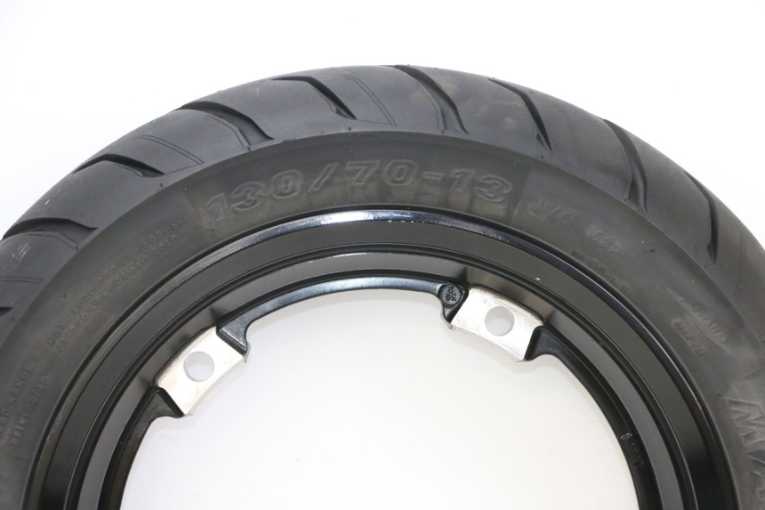 photo de REAR RIM AND TIRE YAMAHA NEO'S CORE 1 (2022 - 2026) - Component zoom