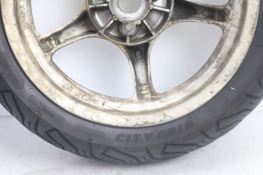 photo de REAR RIM AND TIRE MBK NITRO 50 (2004 - 2008) - Distinctive features