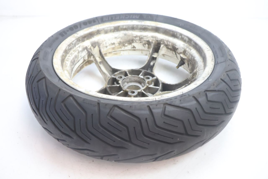photo de REAR RIM AND TIRE MBK NITRO 50 (2004 - 2008) - High-resolution close-up