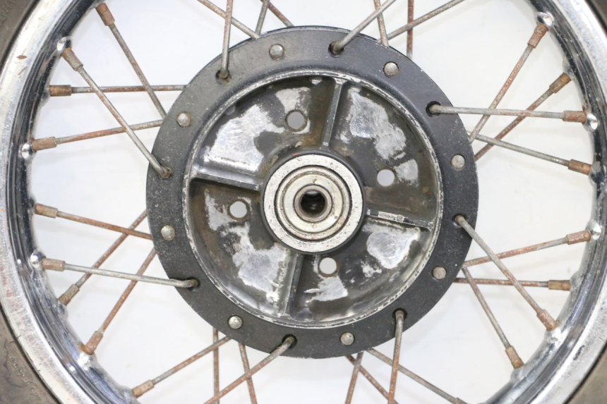 photo de REAR RIM AND TIRE YAMAHA PW 80 (1983 - 2014) - Alternative perspective