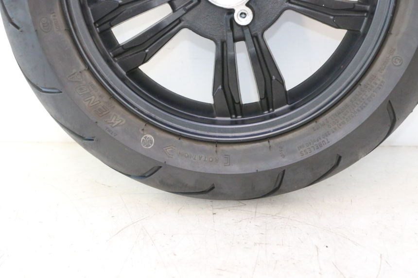 photo de REAR RIM AND TIRE JM MOTORS R-MAX TECH 50 (2024 - 2026) - High-resolution close-up