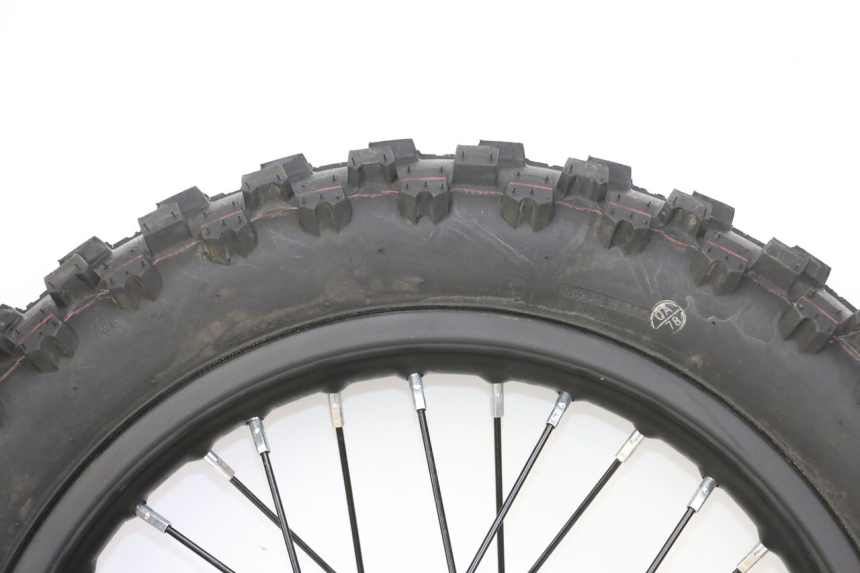 photo de REAR RIM AND TIRE APOLLO RFZ 125 - Distinctive features