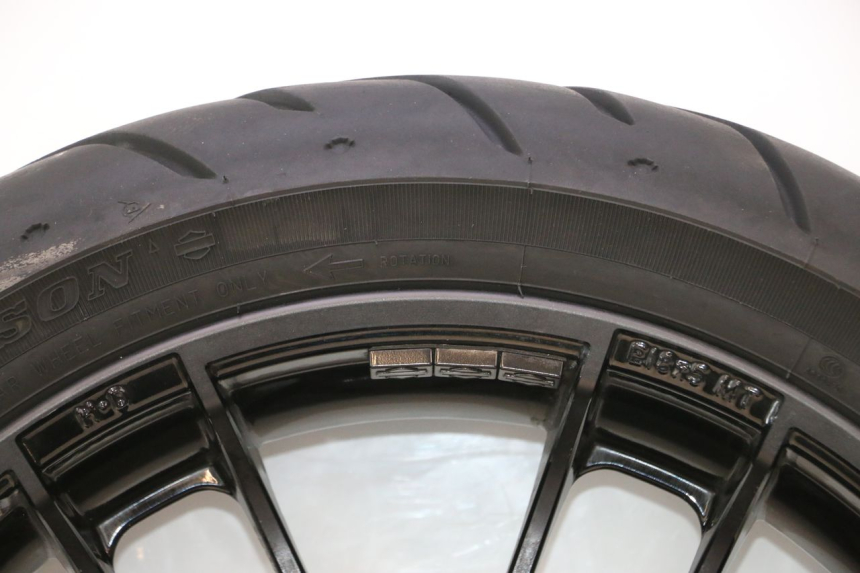 photo de REAR RIM AND TIRE HARLEY DAVIDSON ROAD GLIDE FLTRXSE 1920 (2018 - 2022) - Distinctive features