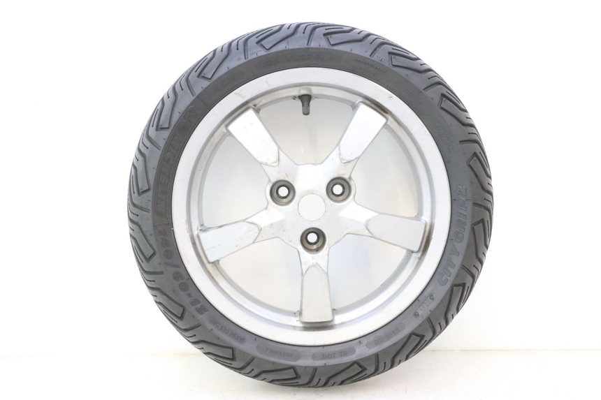 photo de REAR RIM AND TIRE PEUGEOT SATELIS 125 (2006 - 2009) - Main view