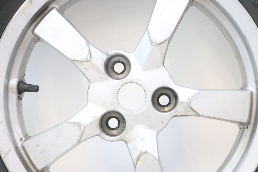 photo de REAR RIM AND TIRE PEUGEOT SATELIS 125 (2006 - 2009) - Alternative angle