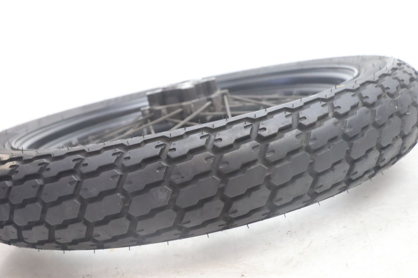 photo de REAR RIM AND TIRE MASH SEVENTY FIVE 125 (2013 - 2021) - Component zoom