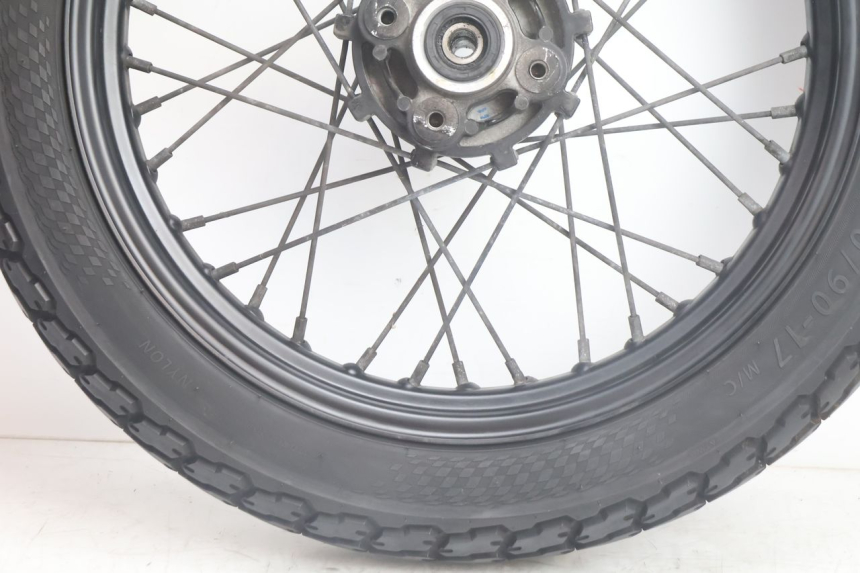 photo de REAR RIM AND TIRE MASH SEVENTY FIVE 125 (2013 - 2021) - Surface and material condition