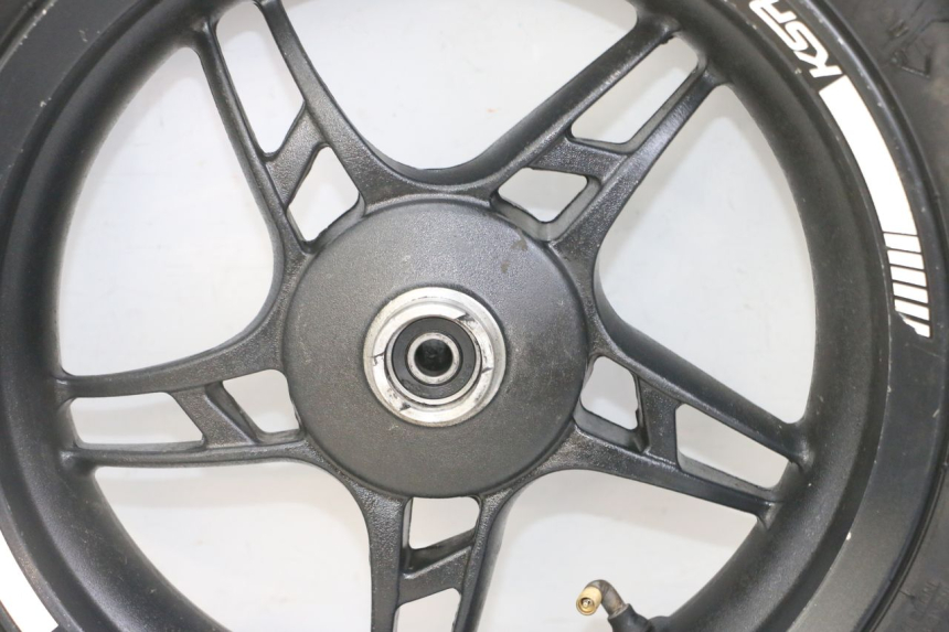 photo de REAR RIM AND TIRE KSR SIRION 4T 50 (2018 - 2025) - Additional view of the item