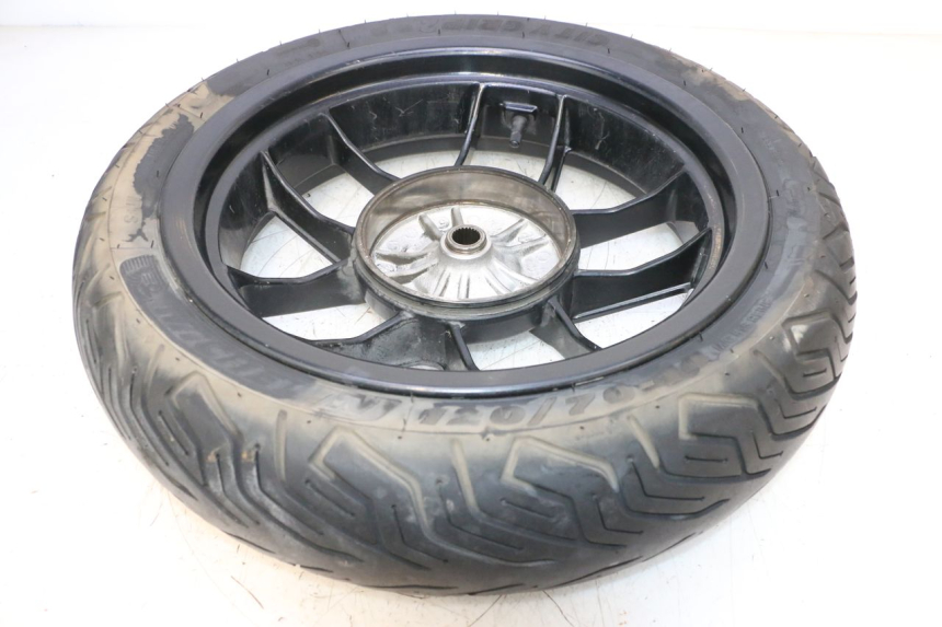 photo de REAR RIM AND TIRE APRILIA SR MOTARD 50 (2012 - 2018) - Distinctive features