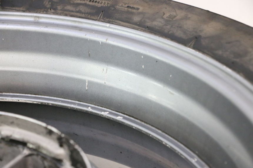 photo de REAR RIM AND TIRE HONDA ST PAN EUROPEAN 1100 (1990 - 2002) - Technical close-up