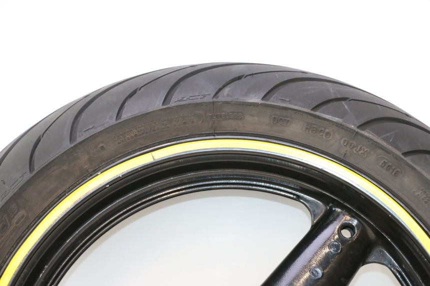 photo de REAR RIM AND TIRE SUZUKI SV S 650 (2003 - 2009) - High-resolution close-up