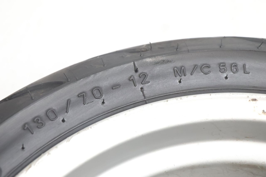 photo de REAR RIM AND TIRE PEUGEOT VIVACITY 50 (2004 - 2009) - Supplementary product photo