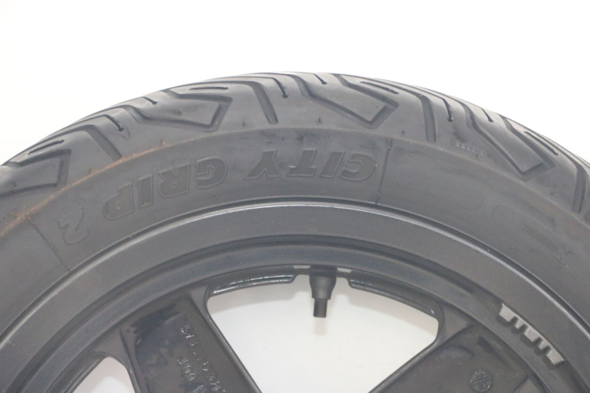 photo de REAR RIM AND TIRE YAMAHA X-MAX XMAX 125 (2010 - 2013) - Component zoom