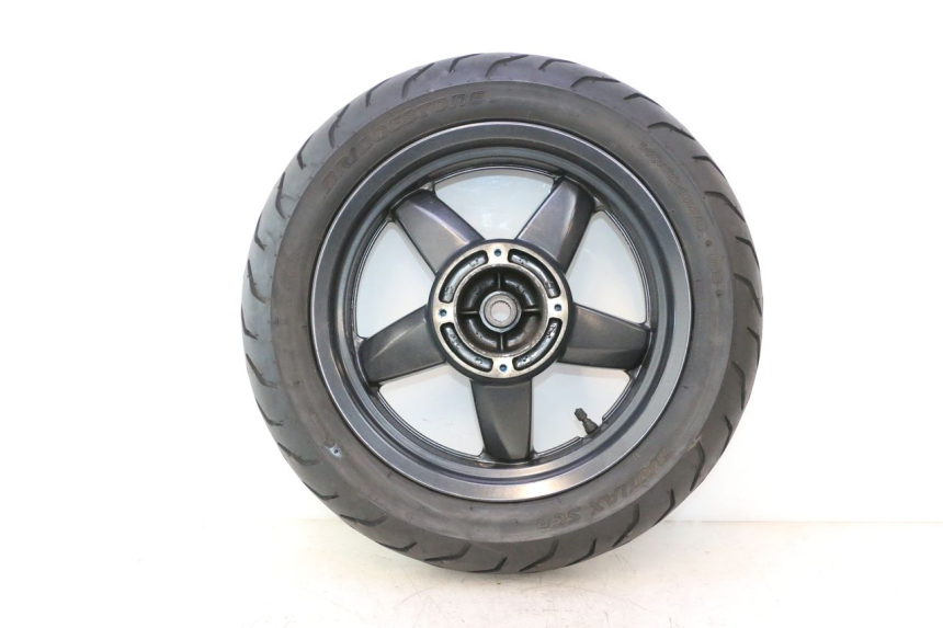 photo de REAR RIM AND TIRE YAMAHA XMAX X-MAX 125 (2006 - 2009) - Main view