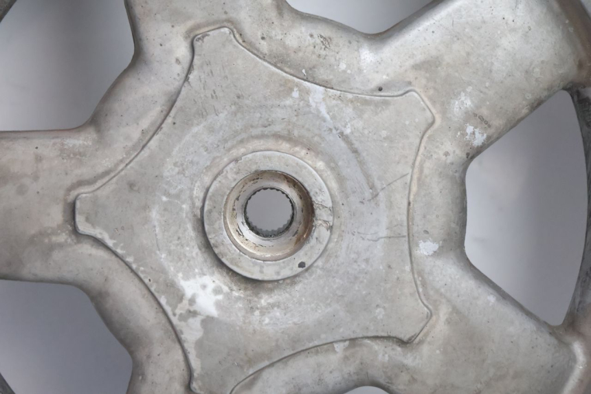 photo de REAR RIM AND TIRE PIAGGIO X8 STREET 125 (2006 - 2007) - Alternative perspective
