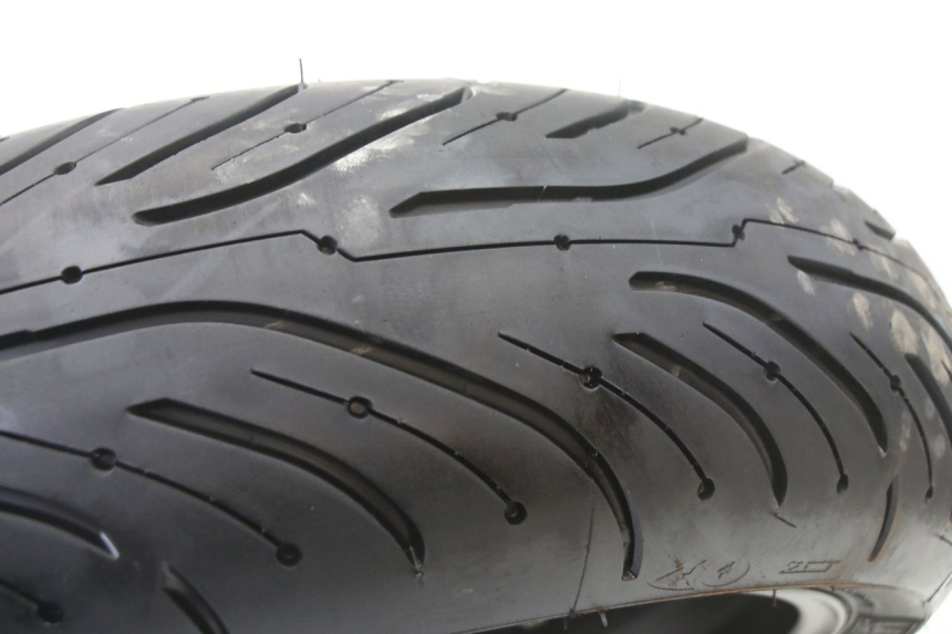 photo de REAR RIM AND TIRE YAMAHA TRACER 7 700 (2020 - 2024) - High-resolution close-up