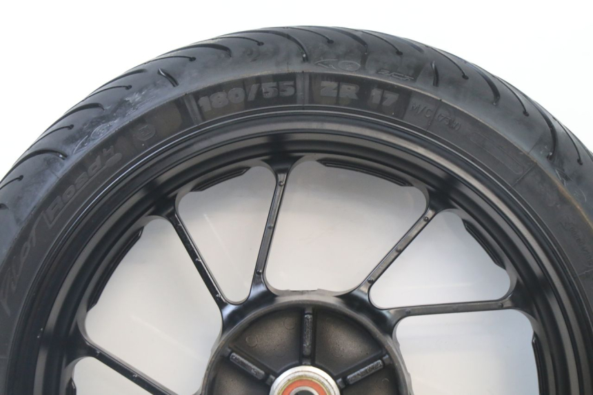 photo de REAR RIM AND TIRE YAMAHA TRACER 7 700 (2020 - 2024) - Zoom on usage condition