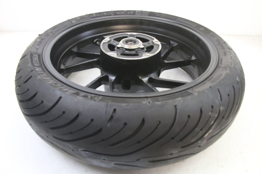 photo de REAR RIM AND TIRE YAMAHA TRACER 7 700 (2020 - 2024) - Fixing points details