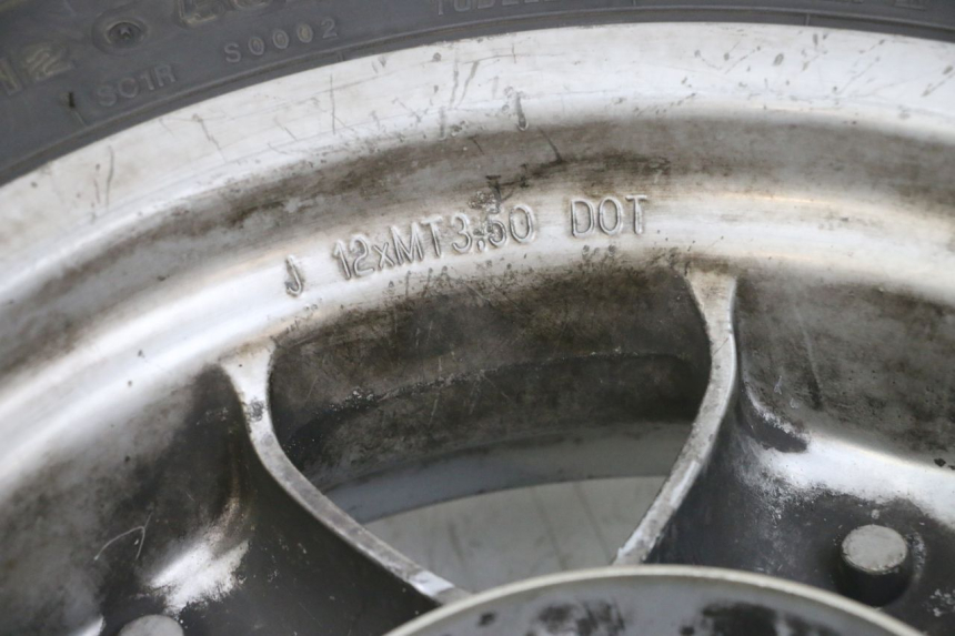 photo de REAR RIM AND TIRE YAMAHA YP MAJESTY 125 (2002 - 2006) - Zoom on usage condition