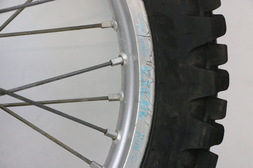 photo de REAR RIM AND TIRE YAMAHA YZF YZ-F 450 (2014 - 2016) - Component detail