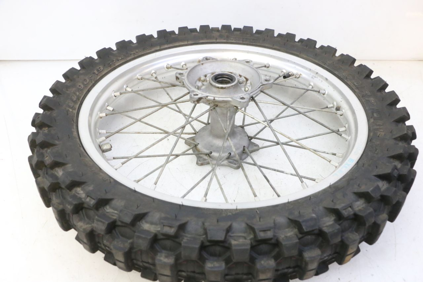 photo de REAR RIM AND TIRE YAMAHA YZF YZ-F 450 (2014 - 2016) - Surface and material condition
