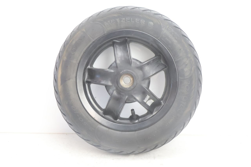 photo de REAR RIM AND TIRE PIAGGIO ZIP IGET 4T 50 (2021 - 2023) - Main view