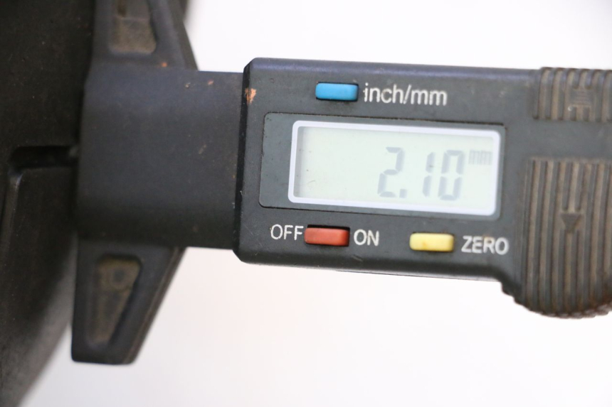 photo de REAR RIM AND TIRE KAWASAKI ZX-6R ZX6R 600 (1995 - 1997) - Zoom on usage condition