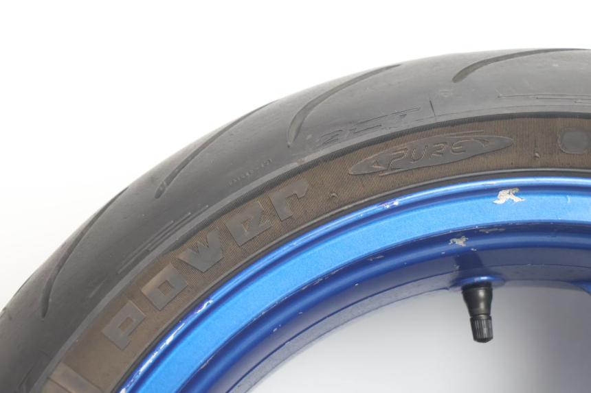 photo de REAR RIM AND TIRE KAWASAKI ZX-6R ZX6R 600 (2000 - 2002) - Alternative perspective