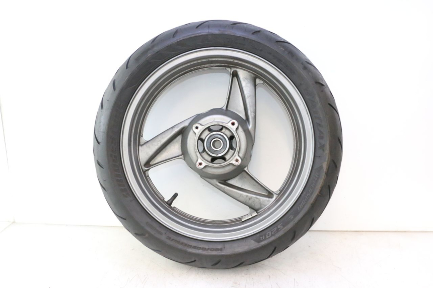 photo de REAR RIM AND TIRE KAWASAKI ZZR 600 (1995 - 2004) - Main view