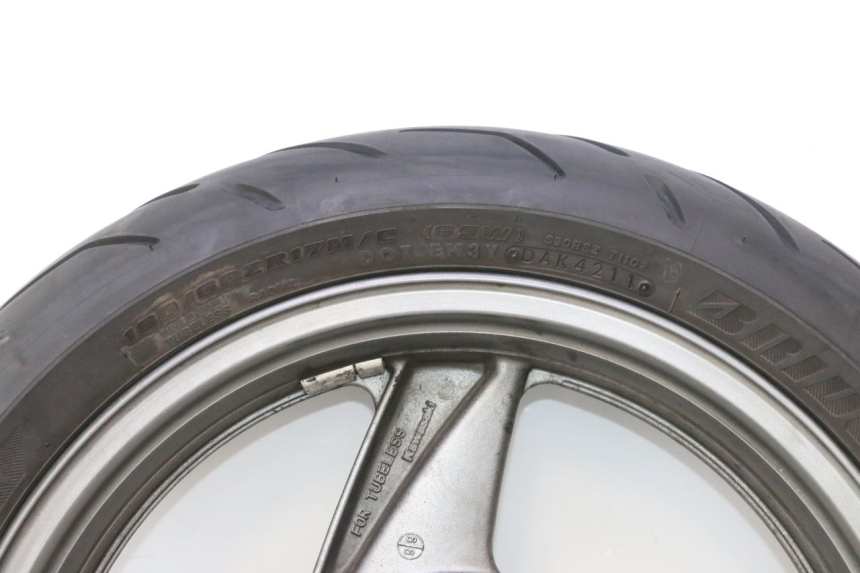 photo de REAR RIM AND TIRE KAWASAKI ZZR 600 (1995 - 2004) - Zoom on usage condition