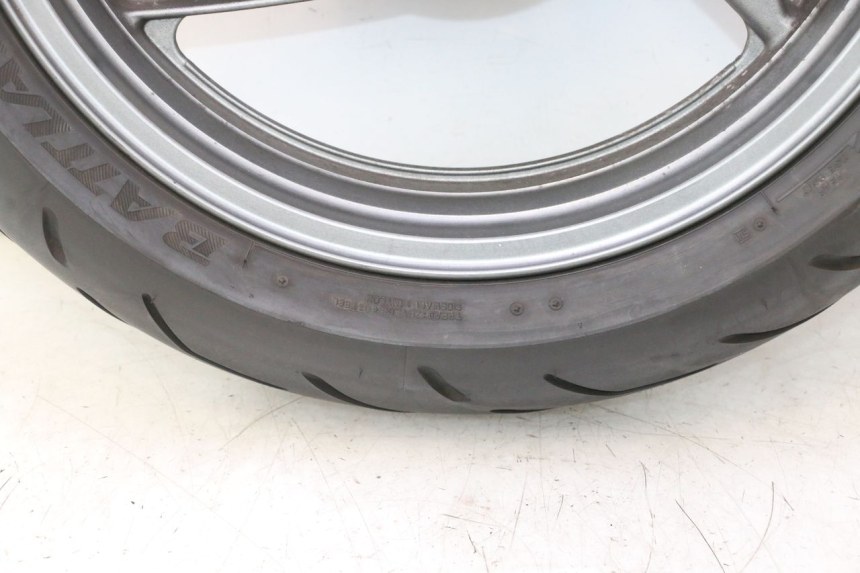 photo de REAR RIM AND TIRE KAWASAKI ZZR 600 (1995 - 2004) - Alternative perspective