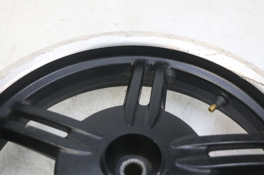 photo de REAR WHEEL RIM KYMCO AGILITY 16+ 4T 50 (2018 - 2023) - Markings and original references