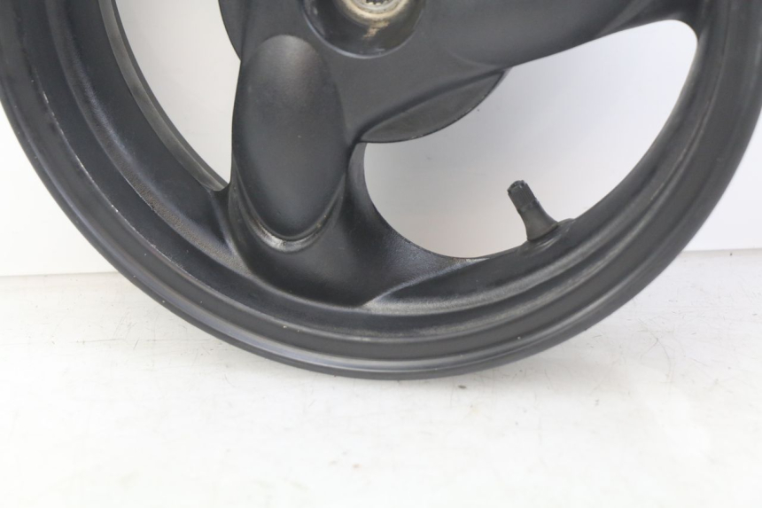 photo de REAR WHEEL RIM KYMCO AGILITY 4T 50 (2018 - 2022) - Fixing points details