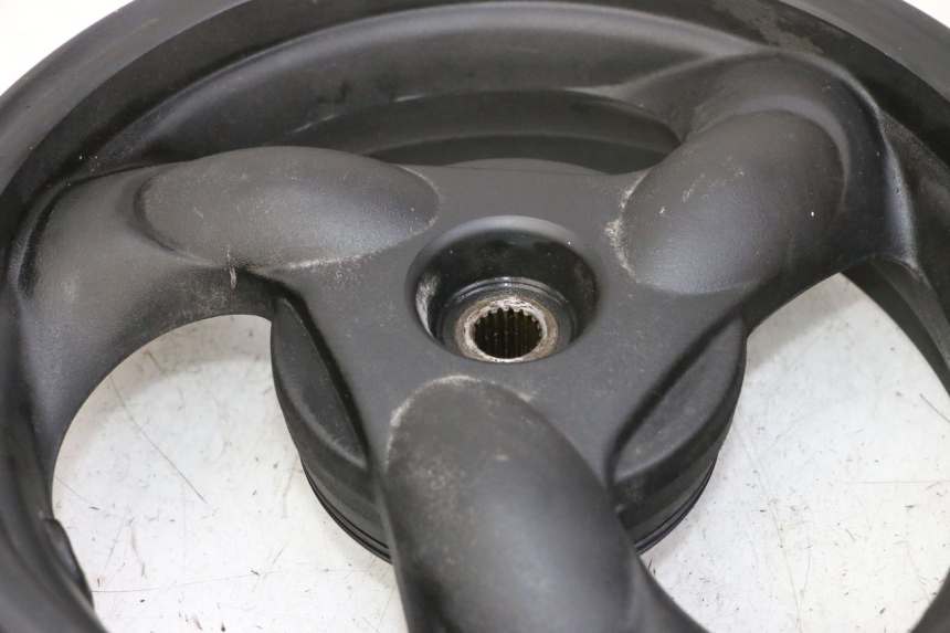 photo de REAR WHEEL KYMCO AGILITY 4T 50 (2005 - 2018) - Distinctive features