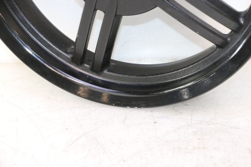photo de REAR WHEEL RIM KYMCO AGILITY CITY 2T 50 (2008 - 2016) - Distinctive features