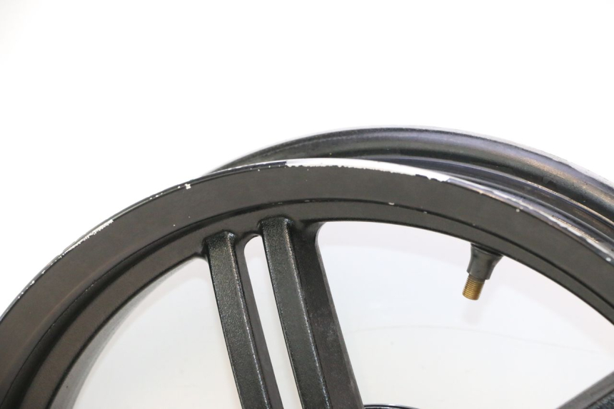 photo de REAR WHEEL RIM KYMCO AGILITY CITY 2T 50 (2008 - 2016) - High-resolution close-up