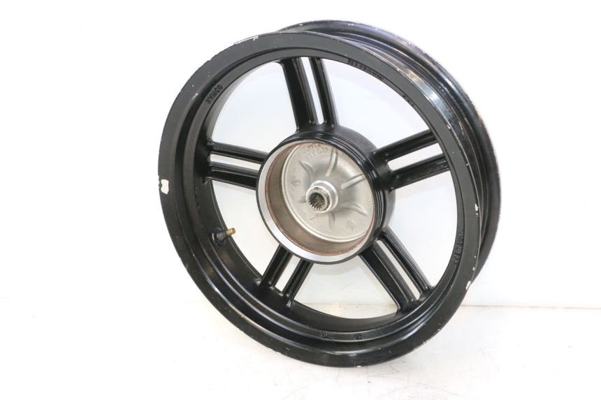 photo de REAR WHEEL RIM KYMCO AGILITY CITY 2T 50 (2008 - 2016) - Fixing points details