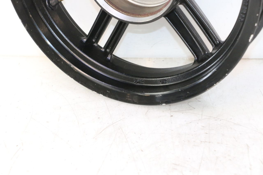 photo de REAR WHEEL RIM KYMCO AGILITY CITY 2T 50 (2008 - 2016) - Surface and material condition