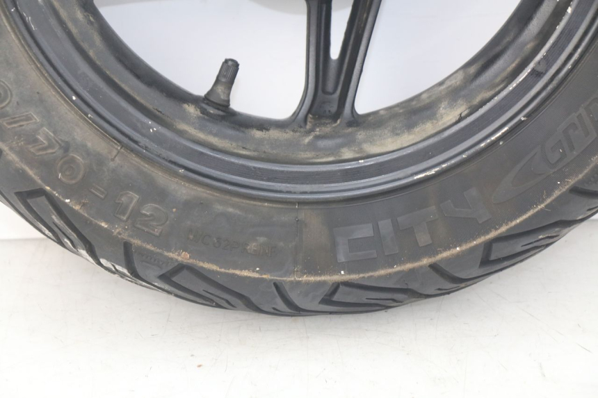 photo de REAR WHEEL RIM KYMCO AGILITY RS 2T 50 (2009 - 2013) - Fixing points details