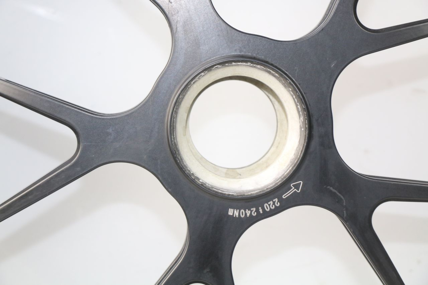 photo de REAR RIM MV AGUSTA BRUTALE R WALLY 910 (2008 - 2008) - Detailed visual inspection