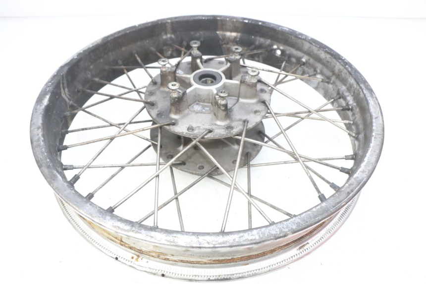 photo de REAR WHEEL RIM ROYAL ENFIELD BULLET CLASSIC 500 (2017 - 2020) - Zoom on usage condition