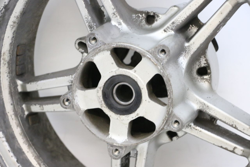 photo de REAR RIM SUZUKI BURGMAN EXECUTIVE ABS 650 (2006 - 2012) - Technical close-up