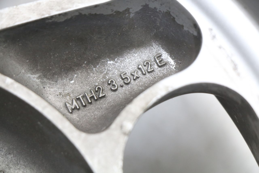 photo de REAR WHEEL RIM BMW C1 125 (2000 - 2003) - Additional view of the item